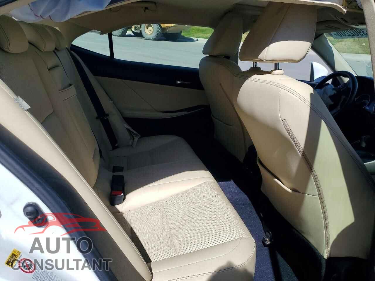 LEXUS IS 2014 - JTHBF1D21E5013048
