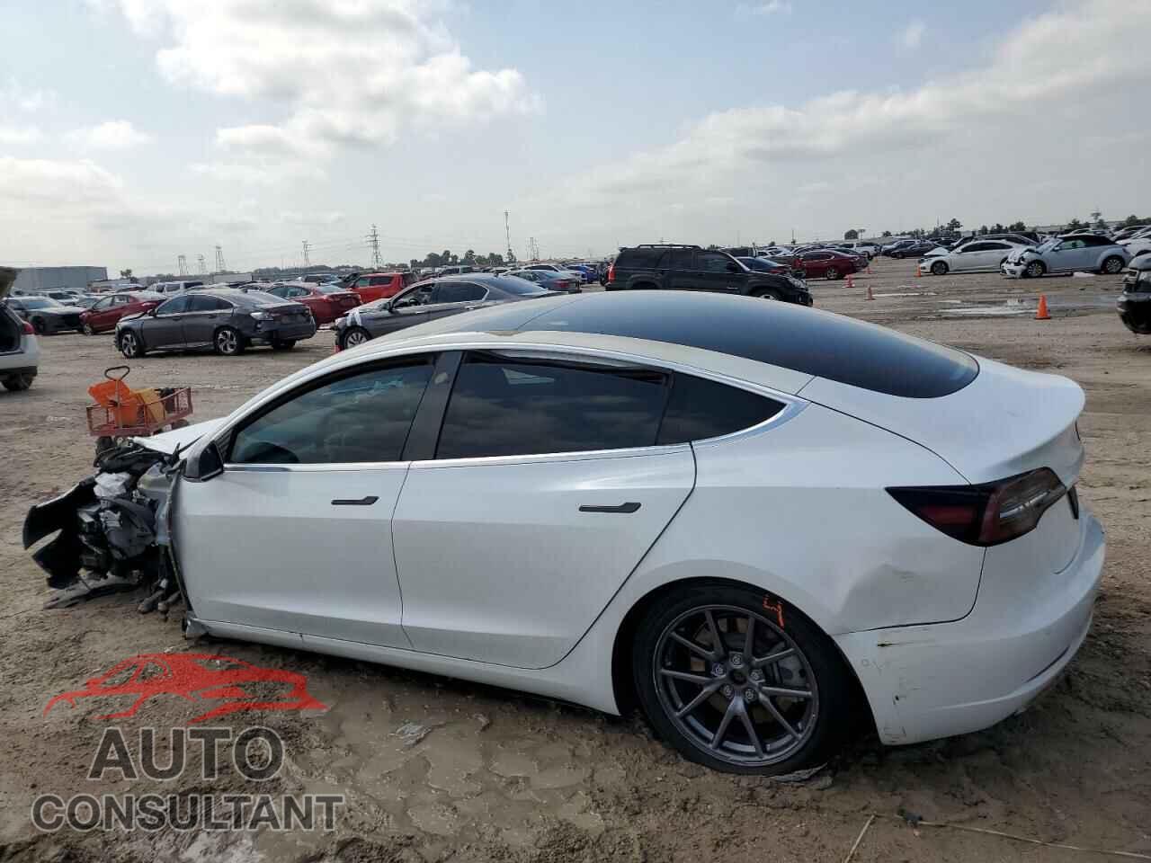 TESLA MODEL 3 2020 - 5YJ3E1EA7LF799738