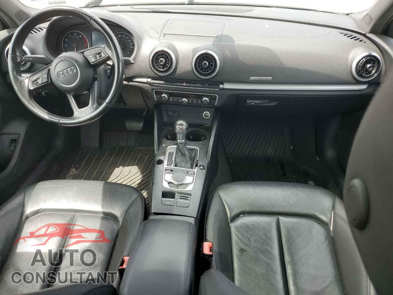 AUDI A3 2017 - WAUAUGFF8H1061063