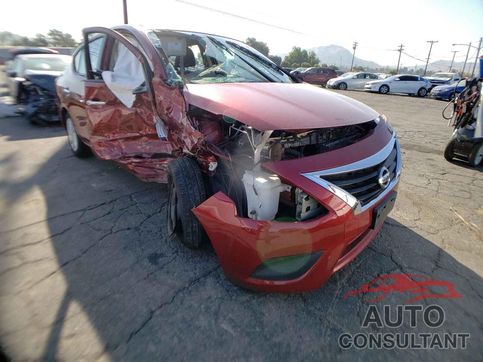 NISSAN VERSA 2019 - 3N1CN7AP6KL872842