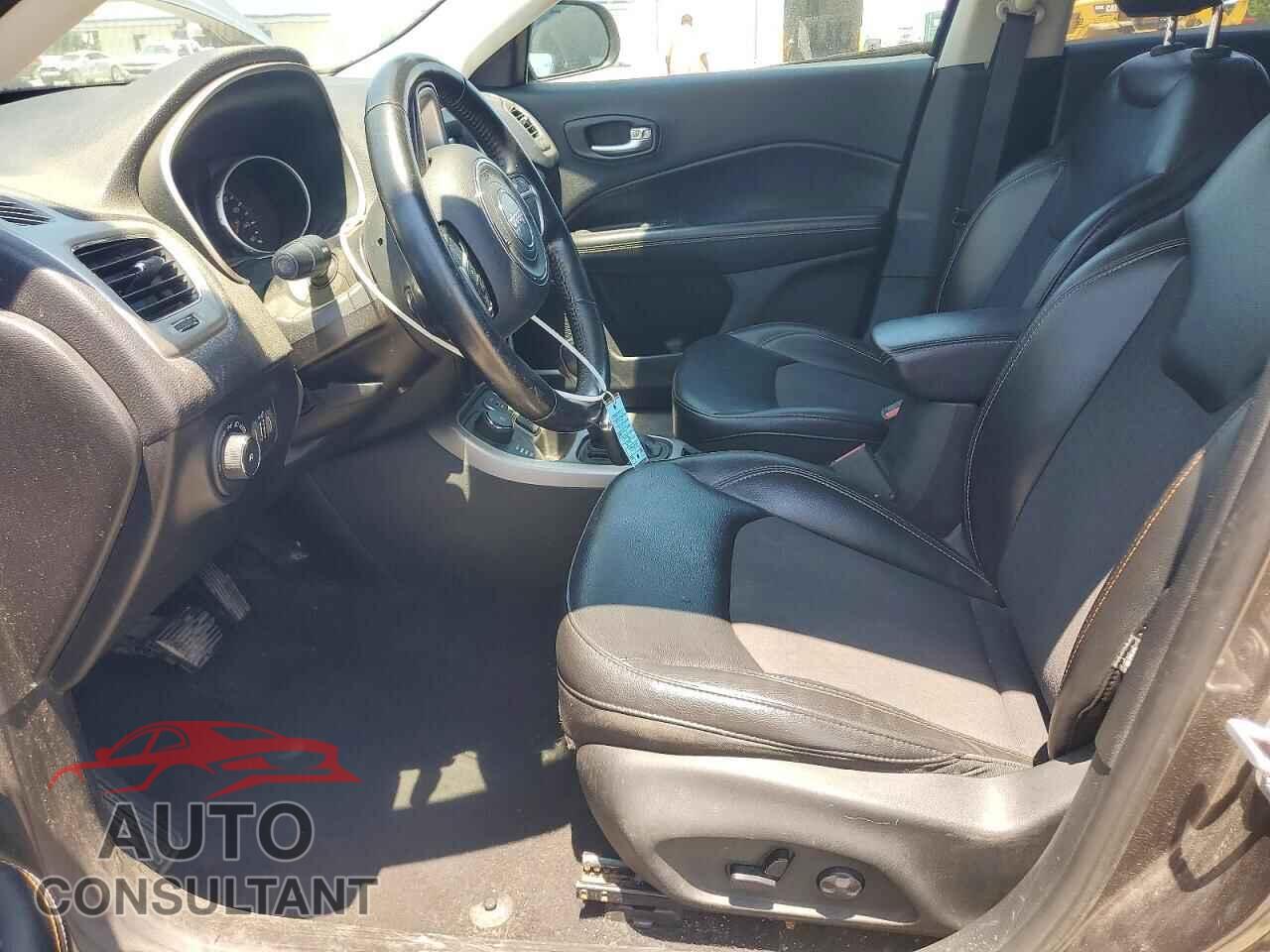 JEEP COMPASS 2018 - 3C4NJDBB2JT481267
