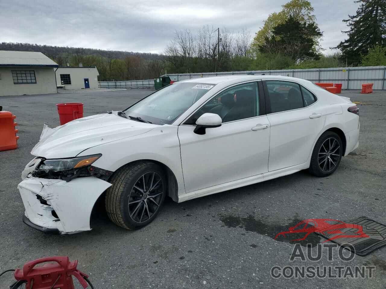 TOYOTA CAMRY 2021 - 4T1G11AKXMU437726