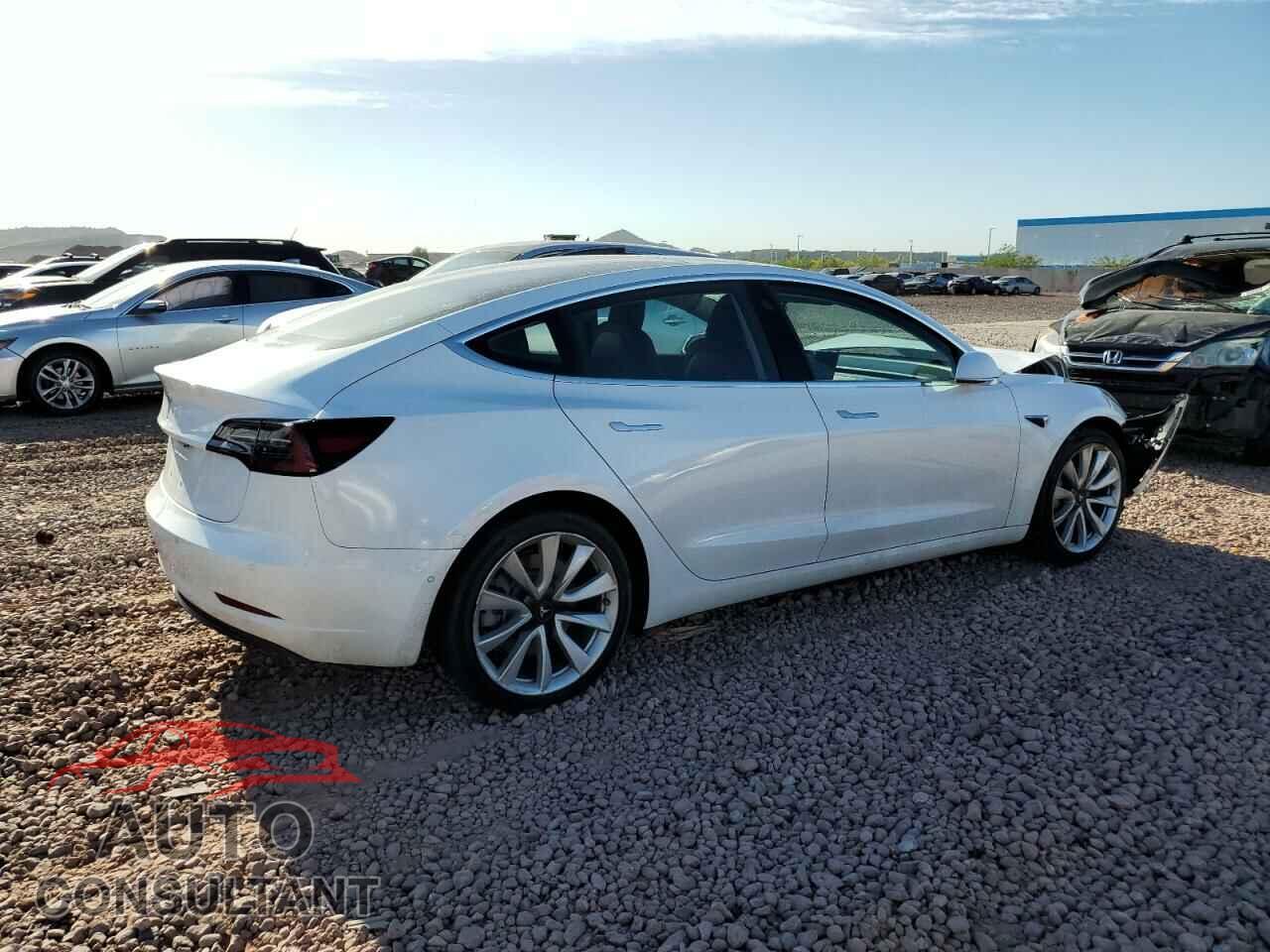 TESLA MODEL 3 2018 - 5YJ3E1EB2JF067670
