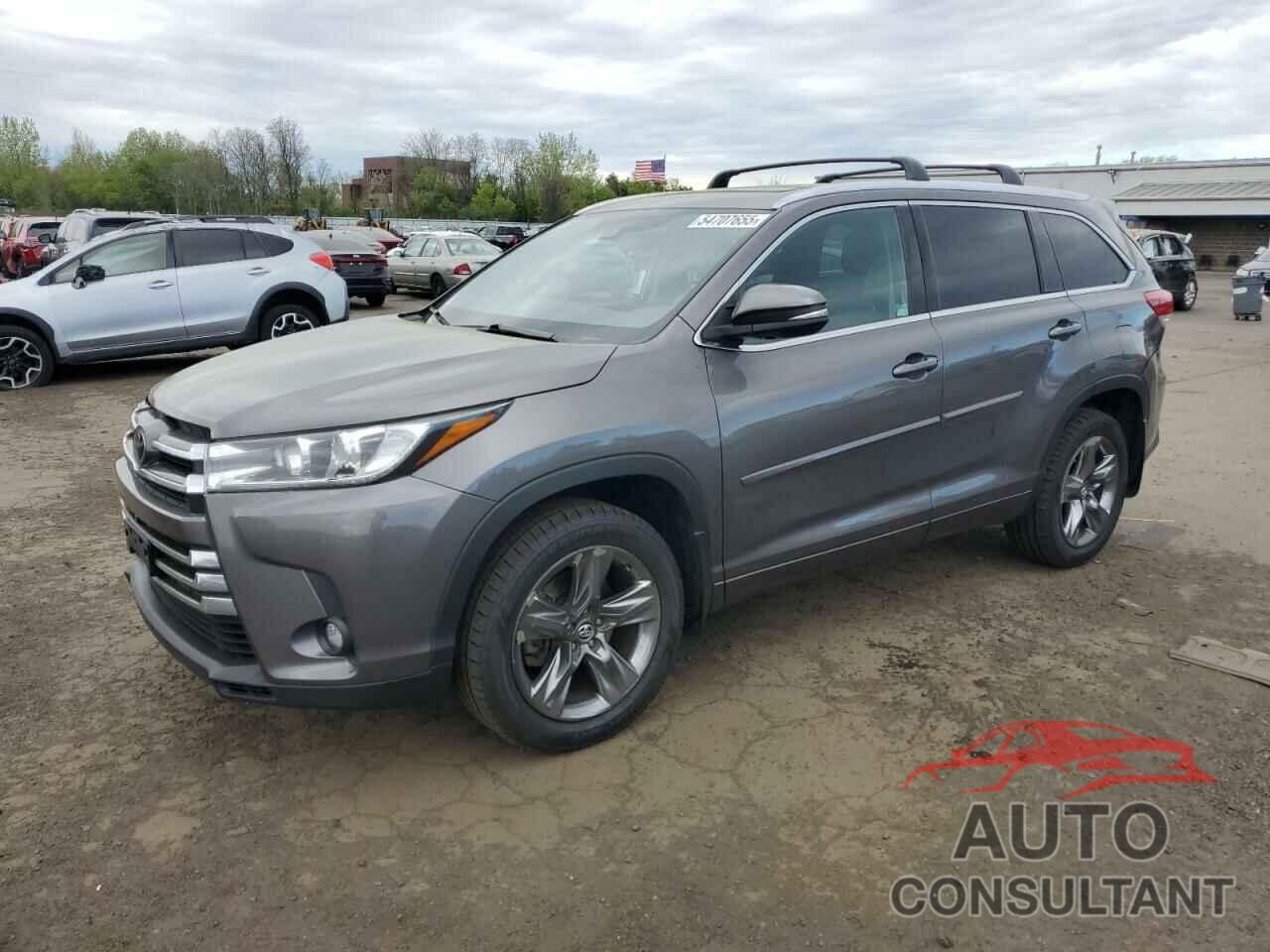 TOYOTA HIGHLANDER 2019 - 5TDDZRFH0KS992455