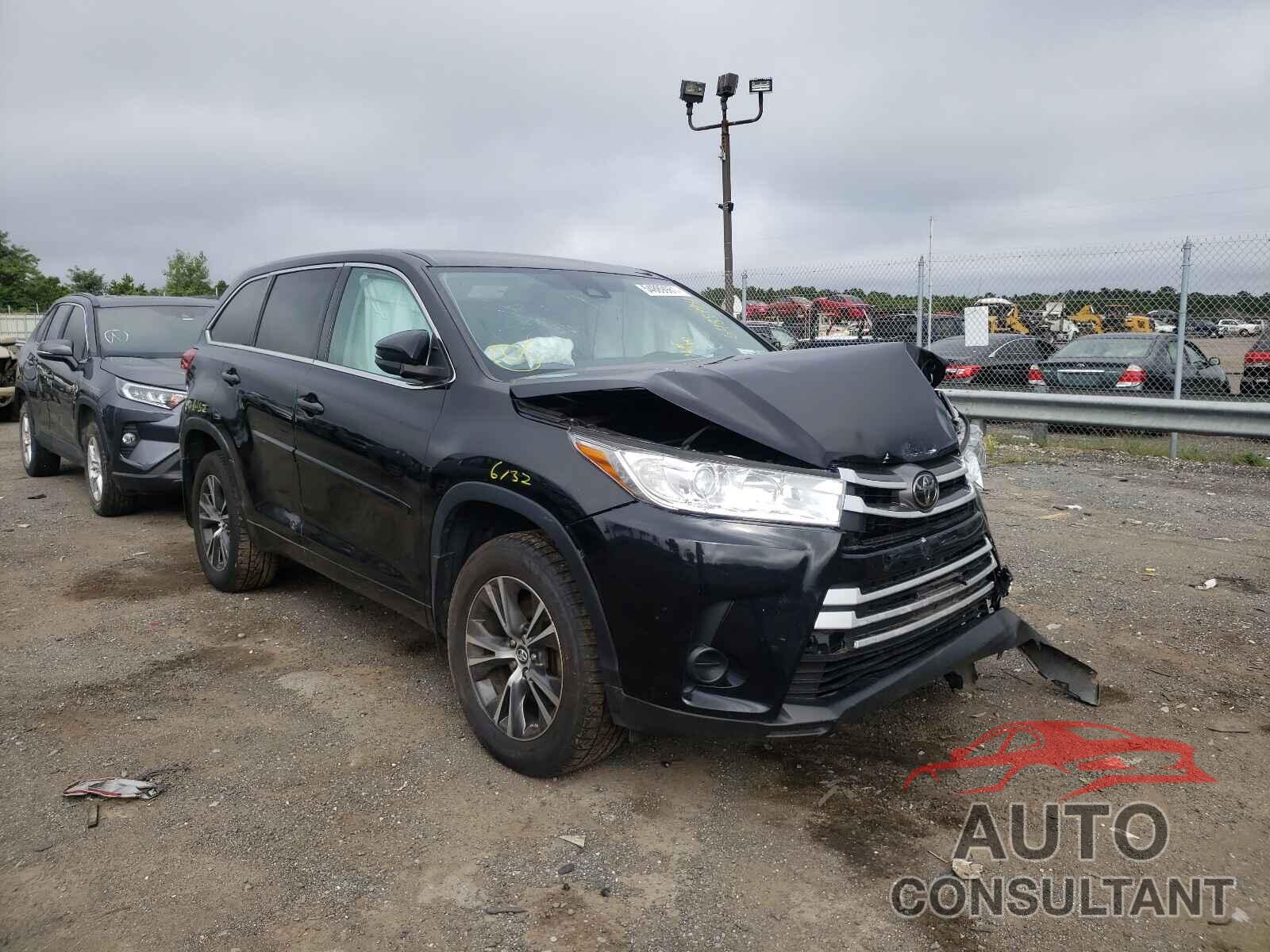 TOYOTA HIGHLANDER 2018 - 5TDBZRFH1JS905619