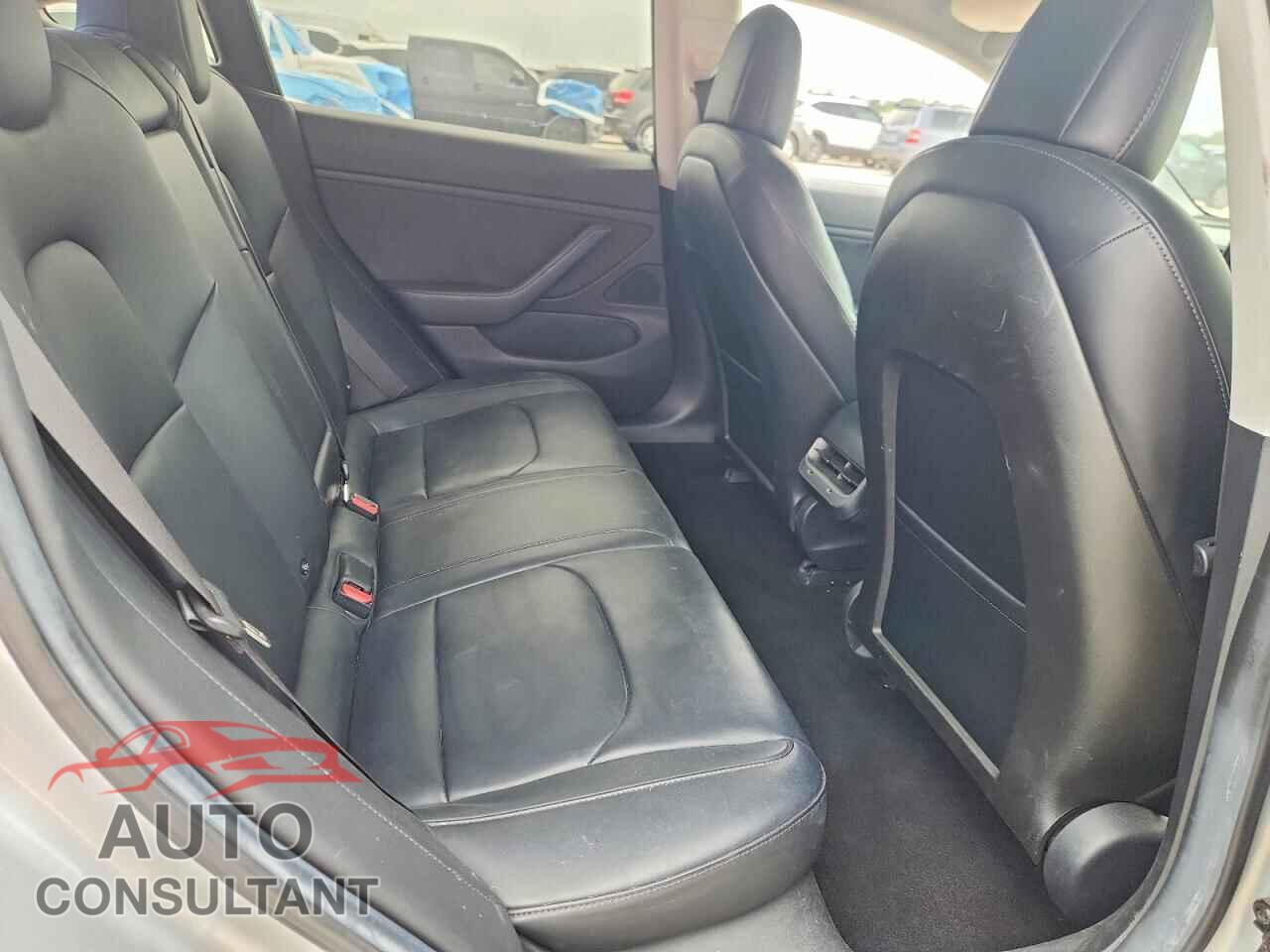 TESLA MODEL 3 2018 - 5YJ3E1EA0JF009578