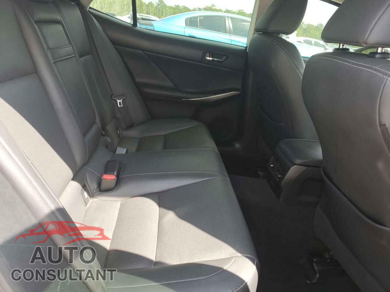 LEXUS IS 2015 - JTHBF1D20F5063134