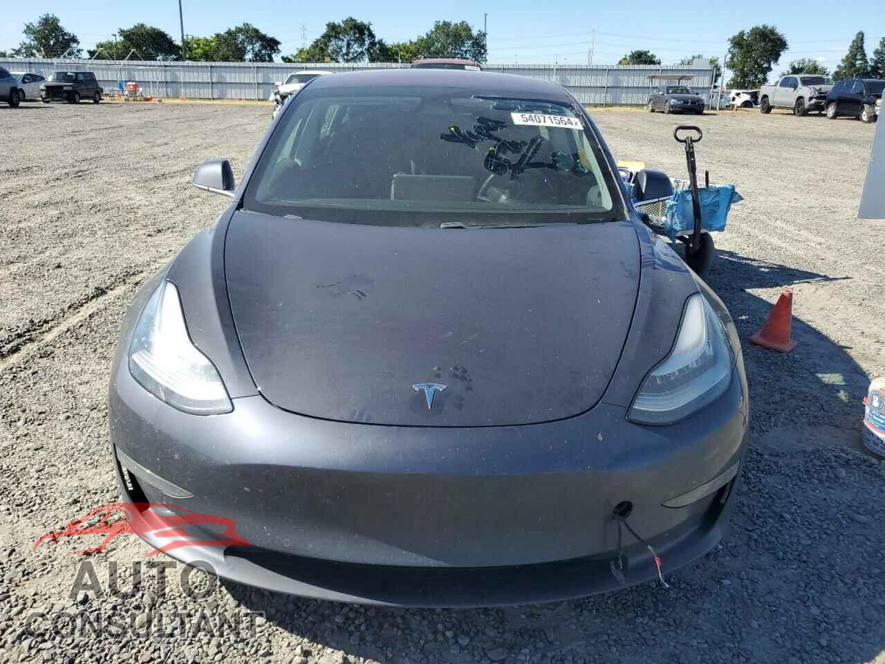 TESLA MODEL 3 2018 - 5YJ3E1EBXJF144673