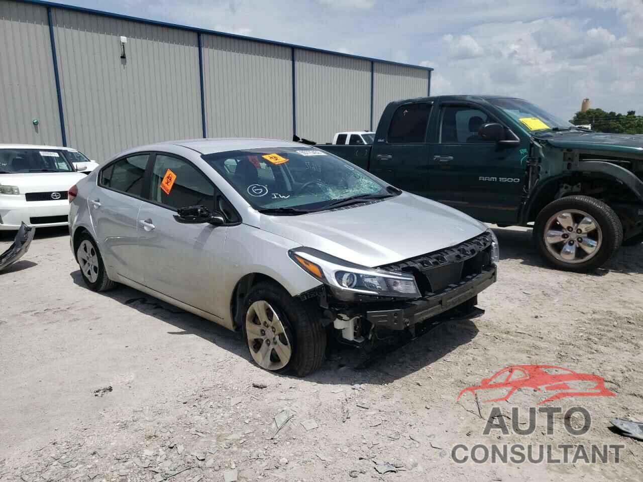 KIA FORTE 2018 - 3KPFK4A77JE247449