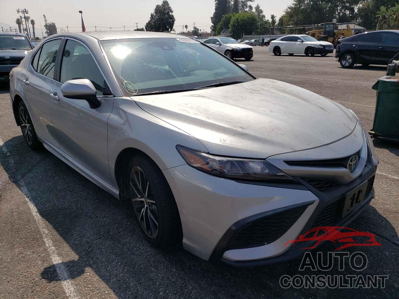 TOYOTA CAMRY 2021 - 4T1G11AK1MU426890