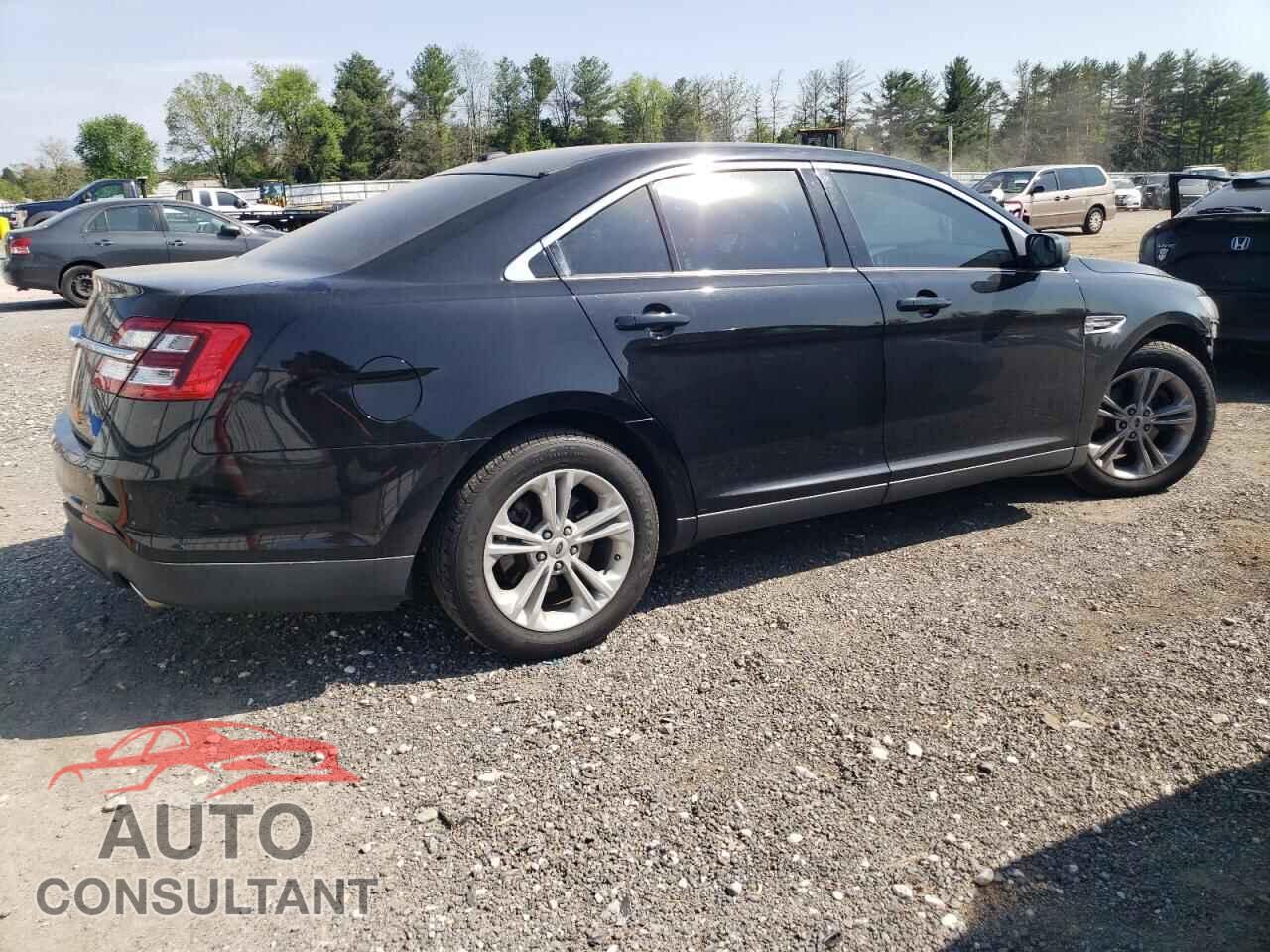 FORD TAURUS 2017 - 1FAHP2D88HG109597