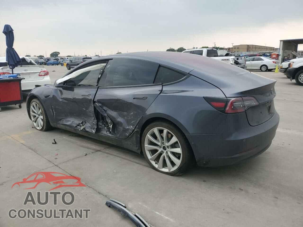 TESLA MODEL 3 2018 - 5YJ3E1EA4JF017554