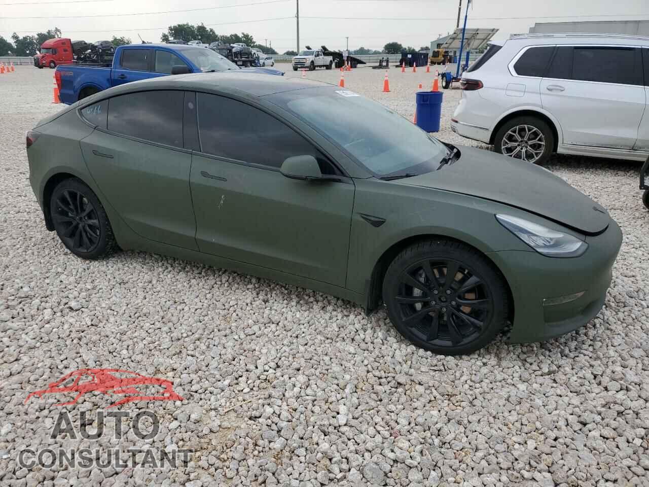 TESLA MODEL 3 2018 - 5YJ3E1EB2JF085151