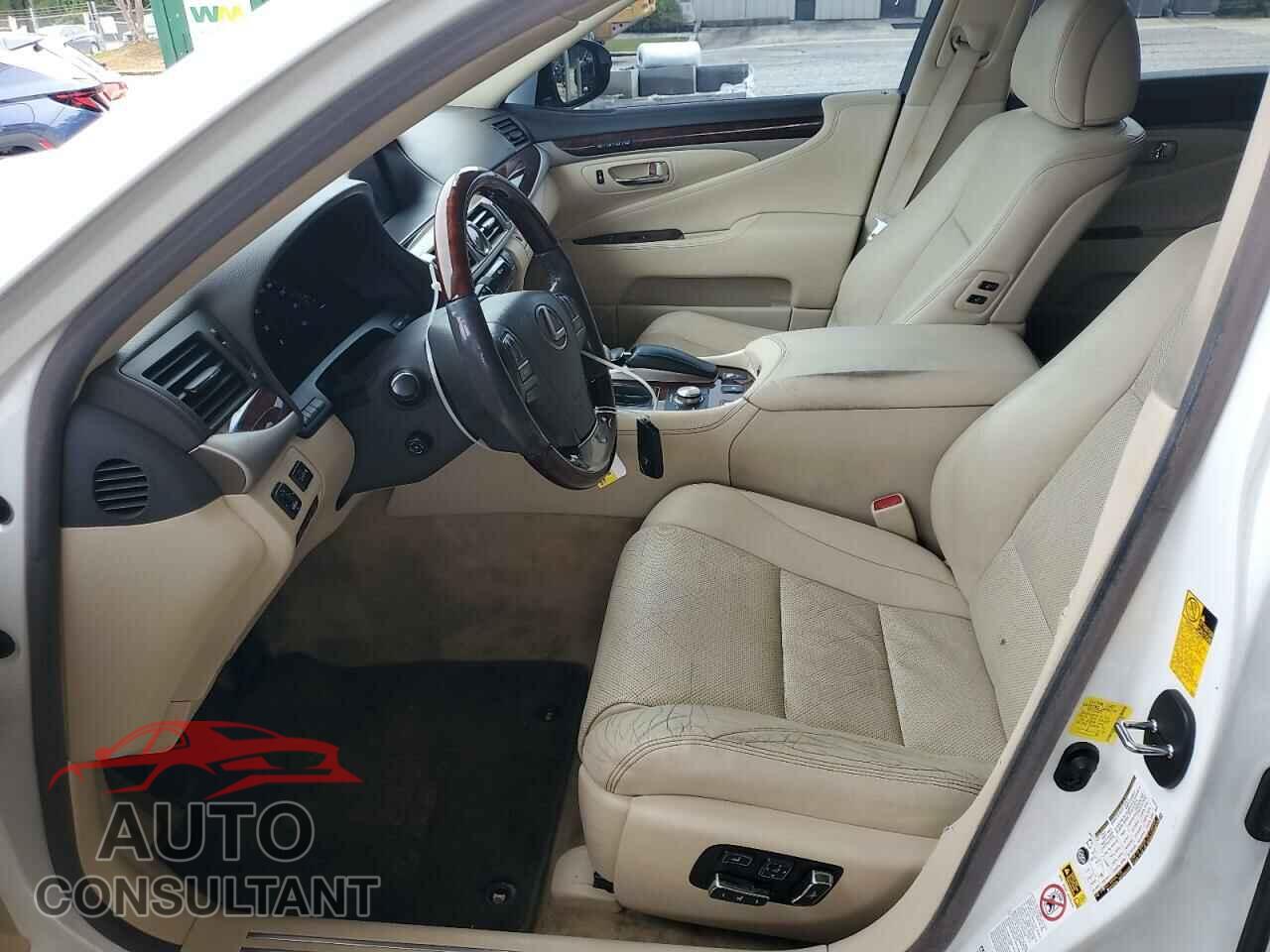 LEXUS LS460 2014 - JTHCL5EF3E5021058