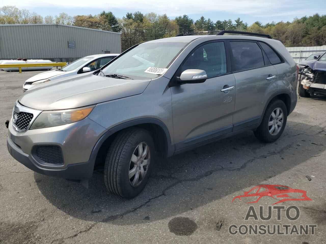 KIA SORENTO 2011 - 5XYKT3A11BG114725