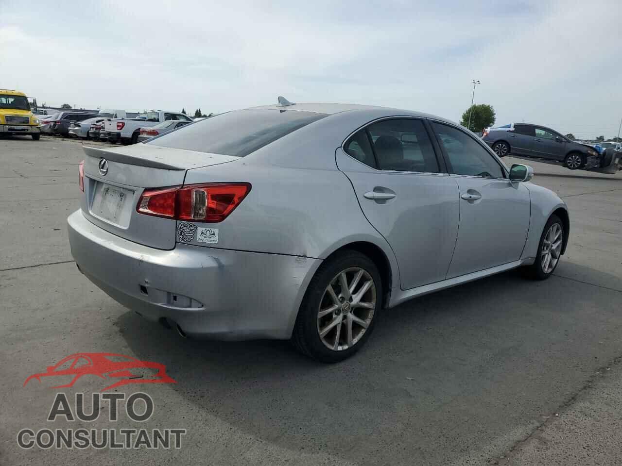 LEXUS IS 2012 - JTHCF5C21C5055245