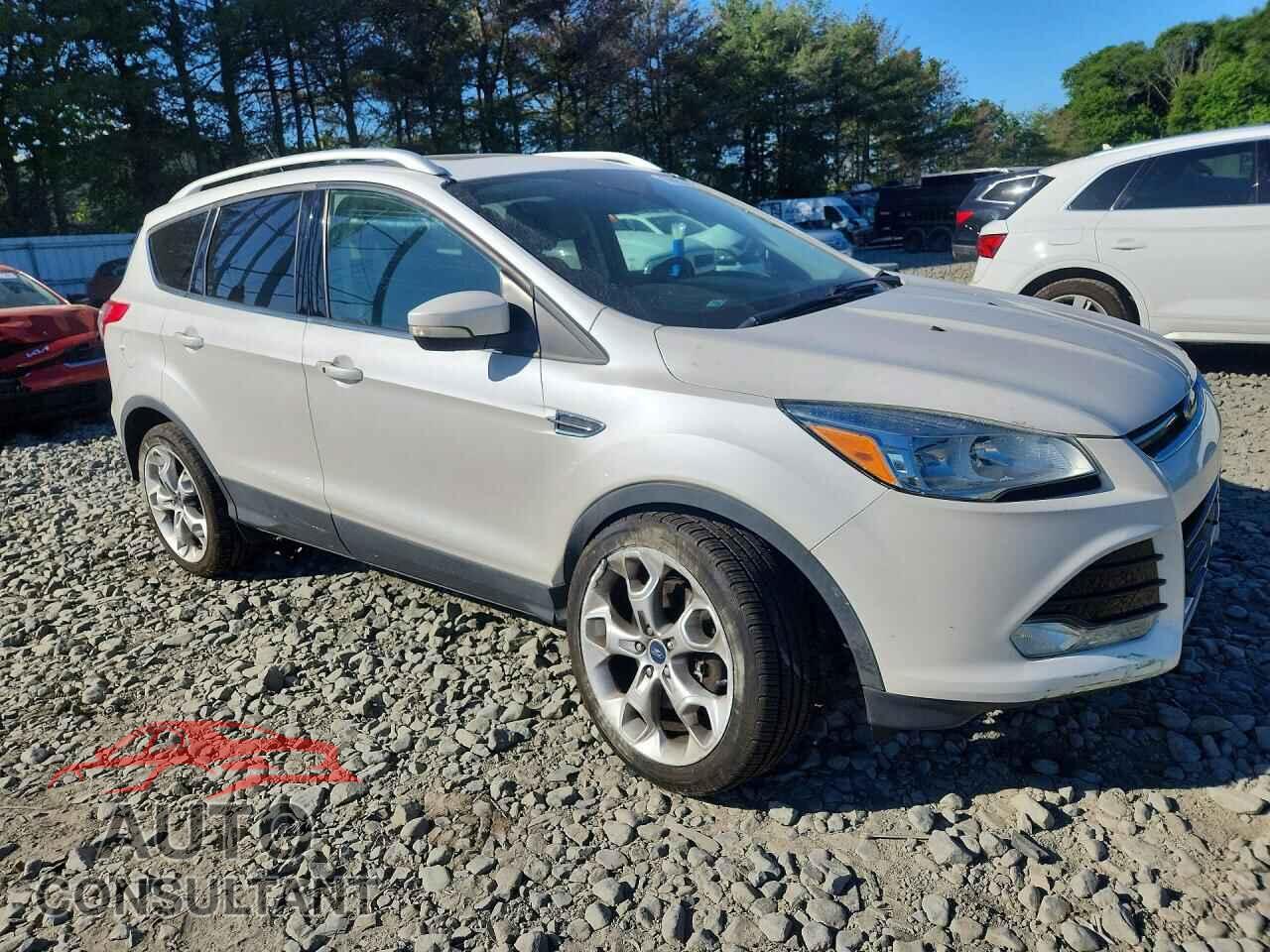 FORD ESCAPE 2016 - 1FMCU9J97GUA48693