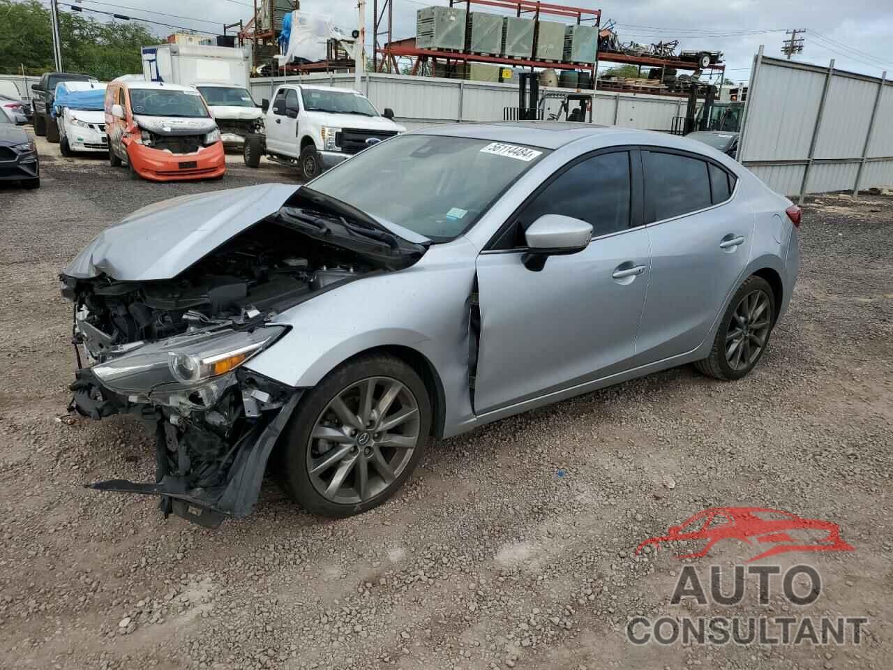 MAZDA 3 2018 - 3MZBN1W31JM189299