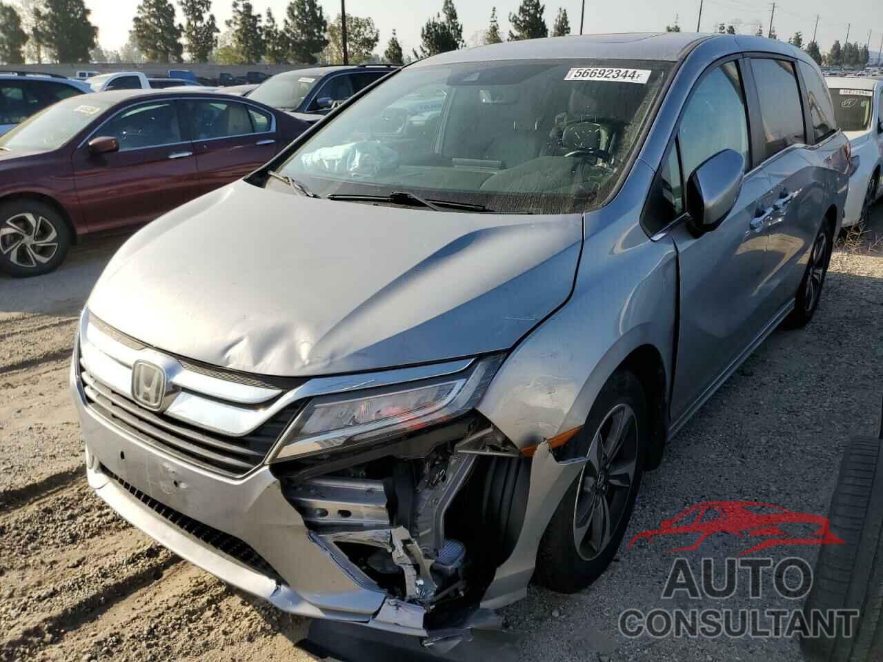 HONDA ODYSSEY 2018 - 5FNRL6H82JB032916