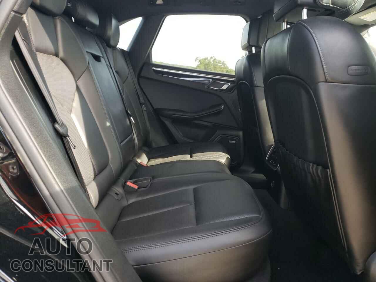PORSCHE MACAN 2017 - WP1AA2A51HLB83473