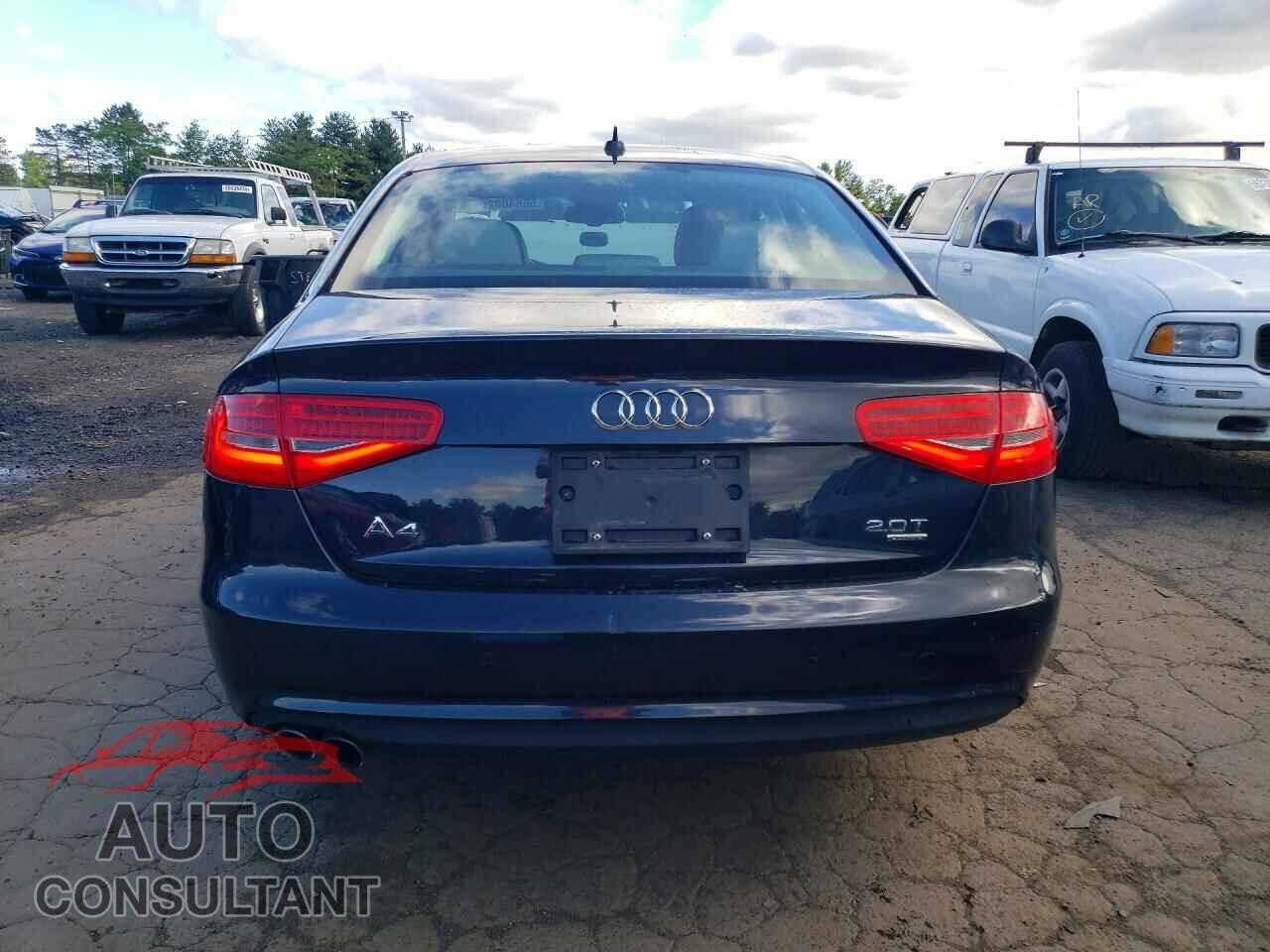 AUDI A4 2013 - WAUFFAFL1DN044899