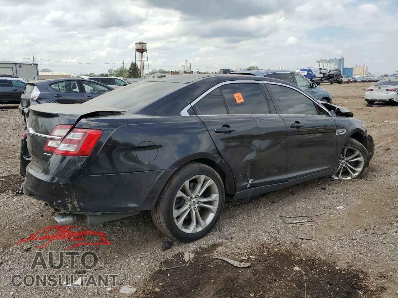 FORD TAURUS 2017 - 1FAHP2D86HG139200