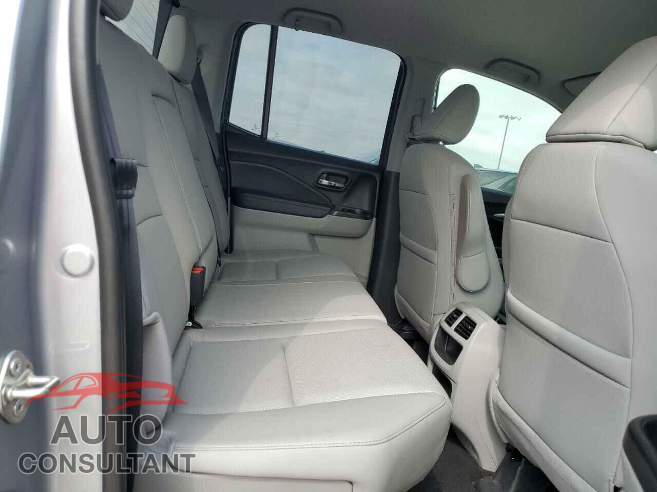 HONDA RIDGELINE 2018 - 5FPYK2F6XJB003325
