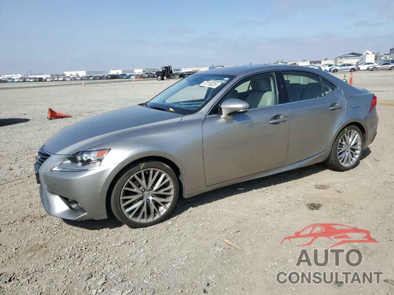 LEXUS IS 2014 - JTHBF1D25E5011335
