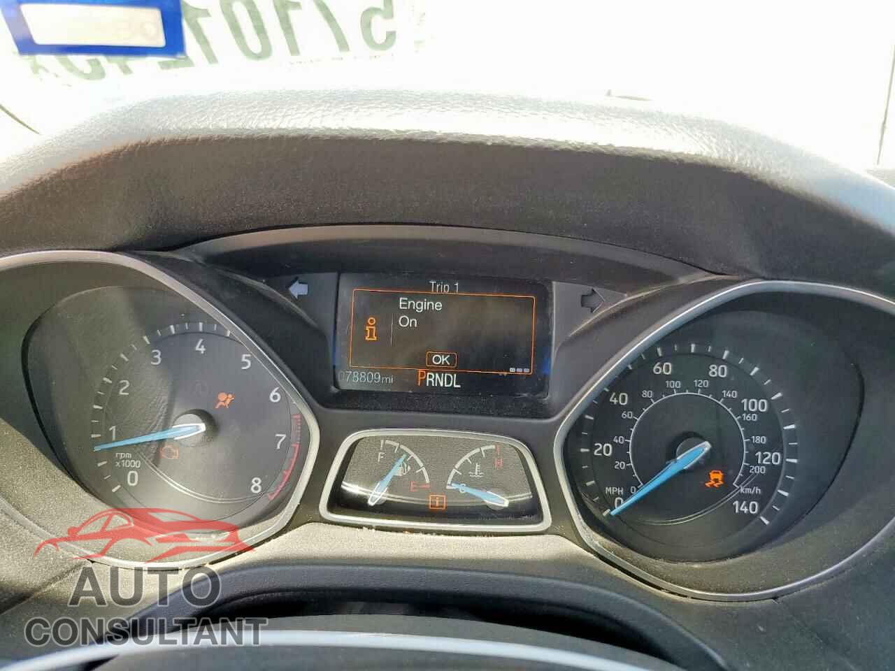 FORD FOCUS 2018 - 1FADP3E21JL277108
