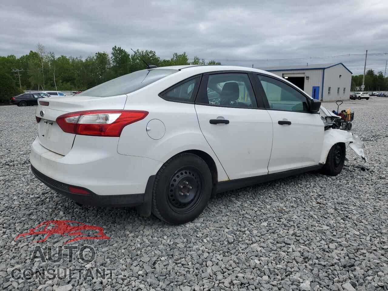 FORD FOCUS 2013 - 1FADP3E23DL179945