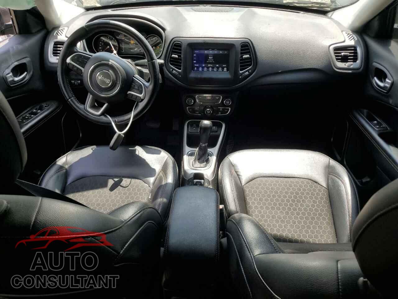 JEEP COMPASS 2018 - 3C4NJCBB6JT194525