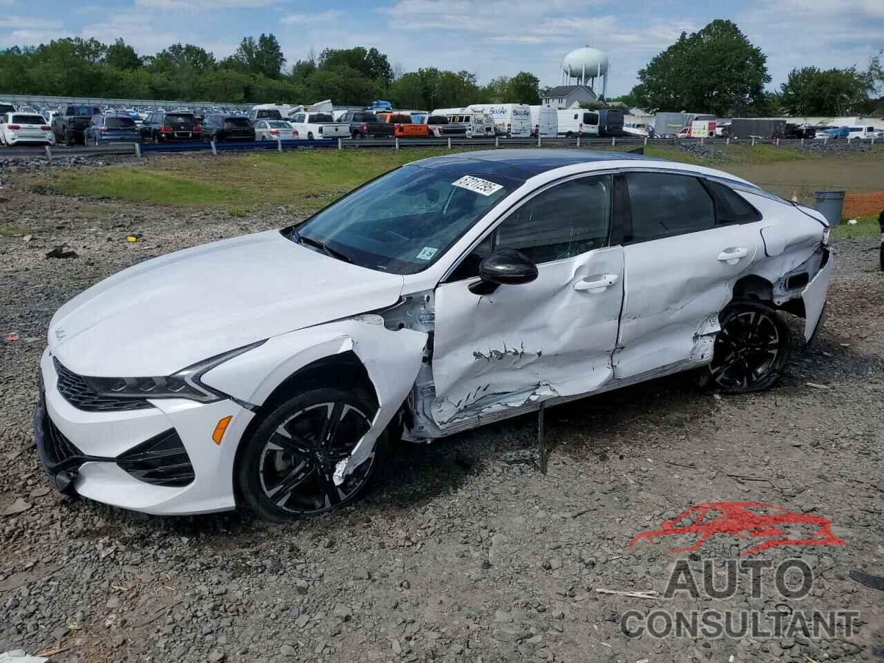 KIA K5 2023 - 5XXG64J28PG217258
