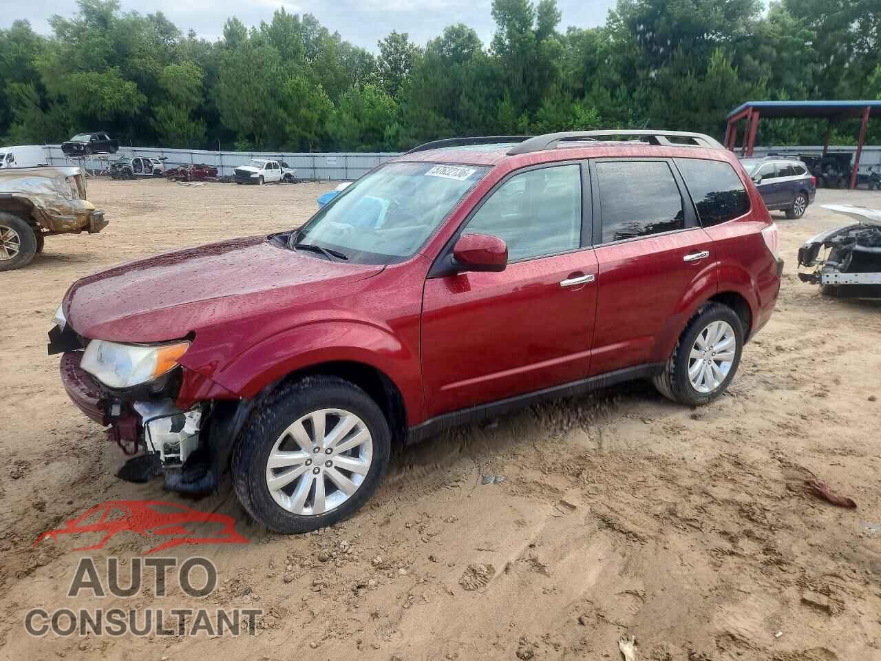 SUBARU FORESTER 2011 - JF2SHBDC0BH713875