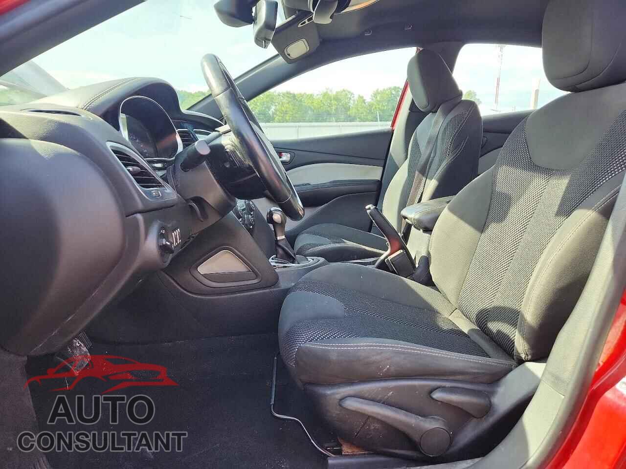 DODGE DART 2015 - 1C3CDFBB6FD421875