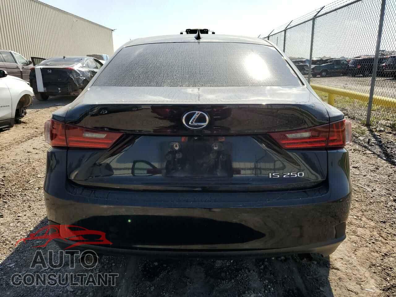 LEXUS IS 2014 - JTHBF1D28E5018635