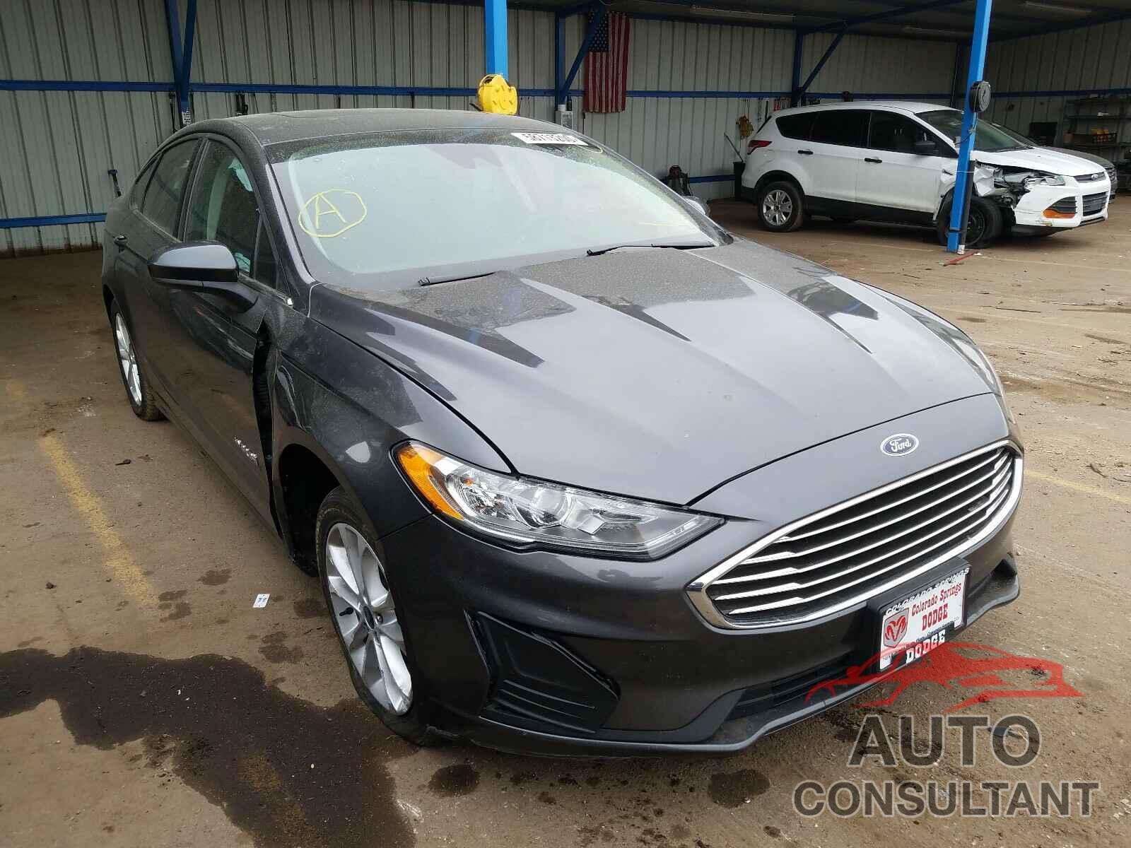 FORD FUSION 2019 - 3FA6P0LU2KR141715
