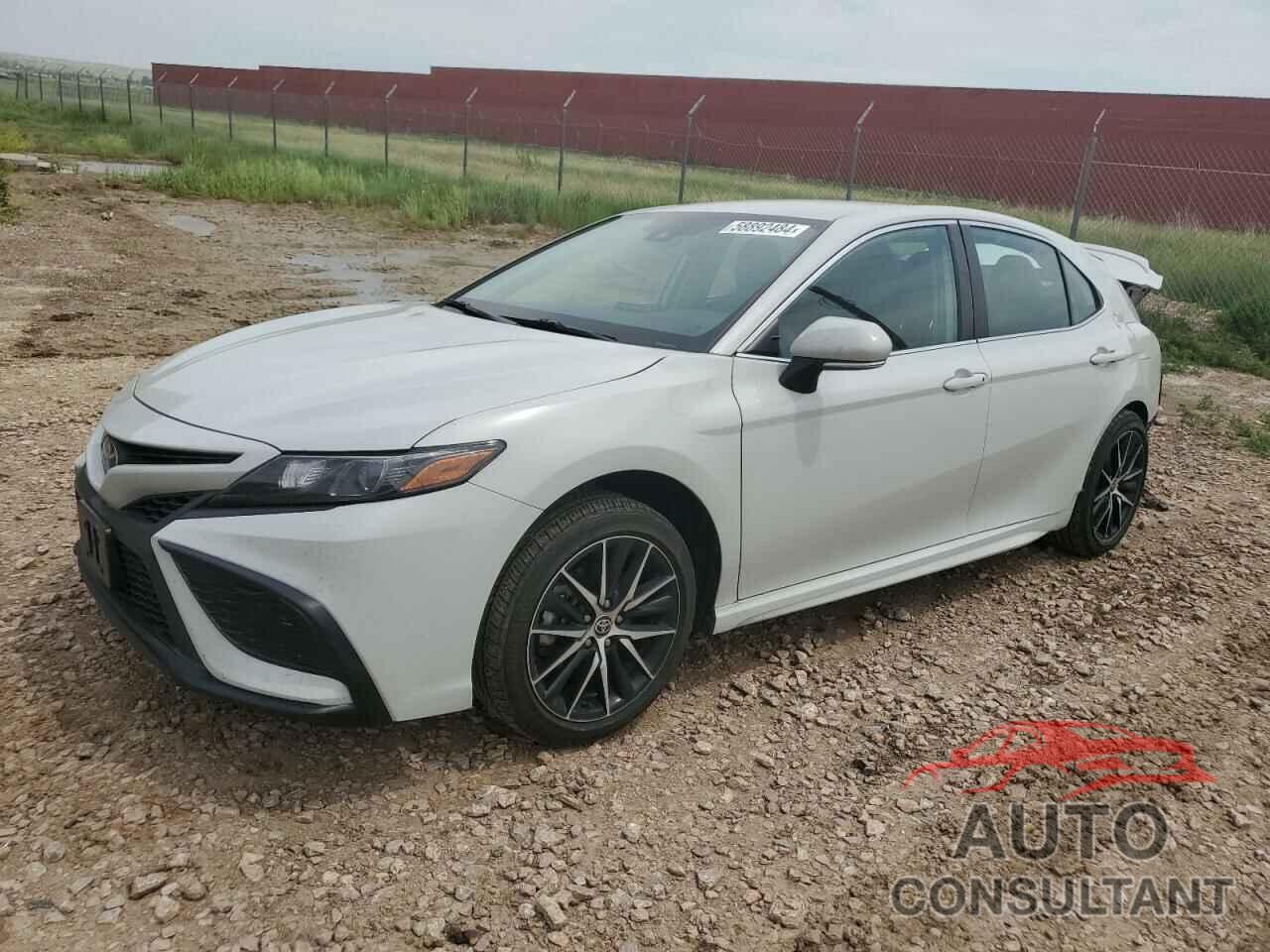 TOYOTA CAMRY 2022 - 4T1G11AK3NU001396