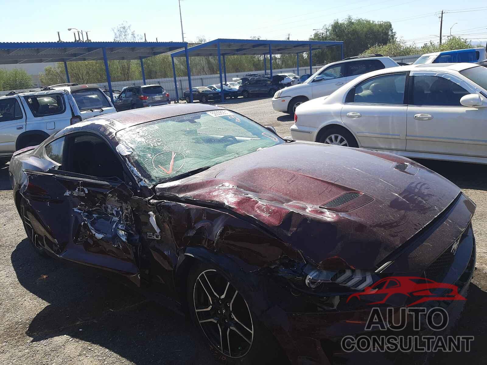 FORD MUSTANG 2018 - 1FA6P8CF0J5185052