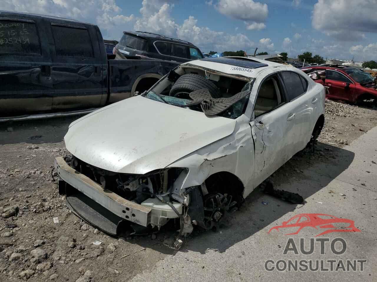 LEXUS IS 2011 - JTHBF5C28B5148676