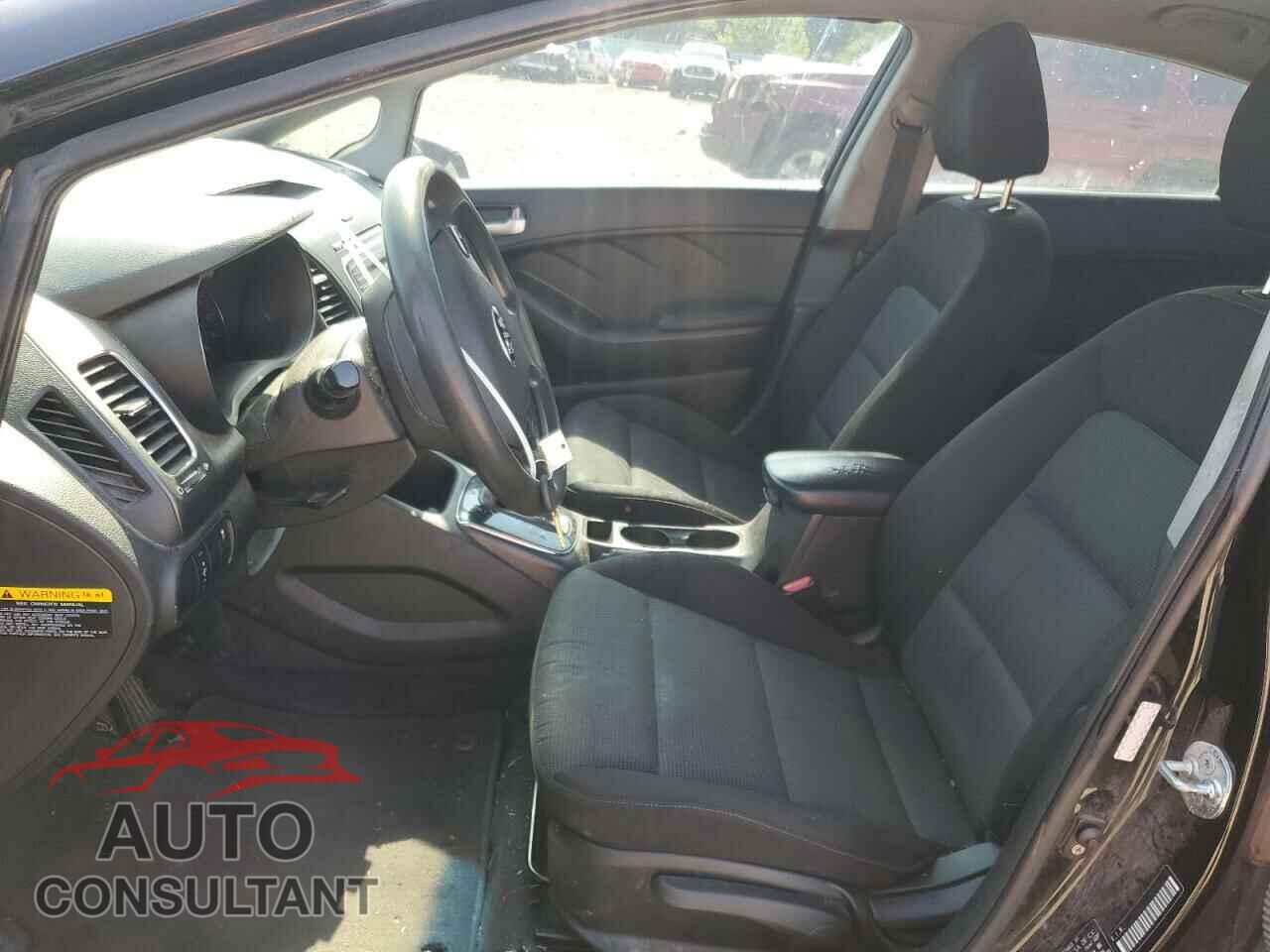 KIA FORTE 2017 - 3KPFK4A77HE018943