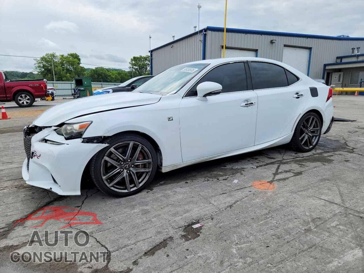 LEXUS IS 2014 - JTHBE1D21E5000271