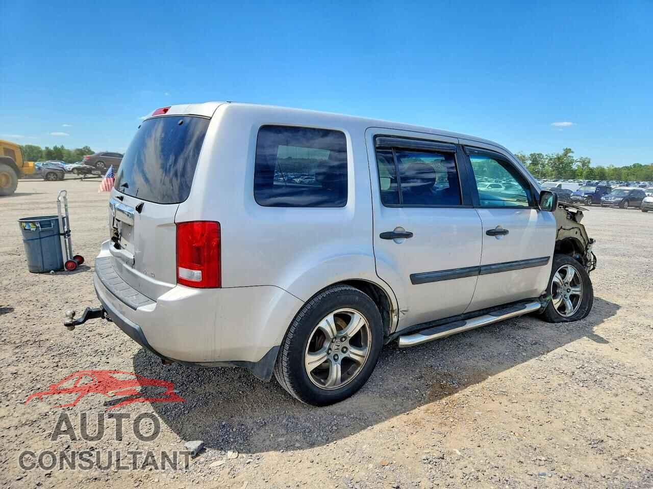 HONDA PILOT 2011 - 5FNYF4H24BB047065