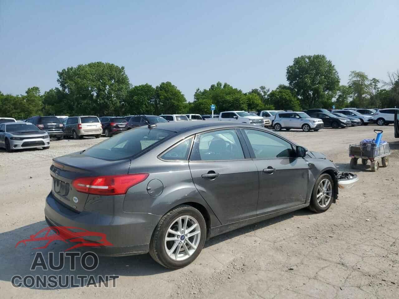 FORD FOCUS 2017 - 1FADP3F23HL328794