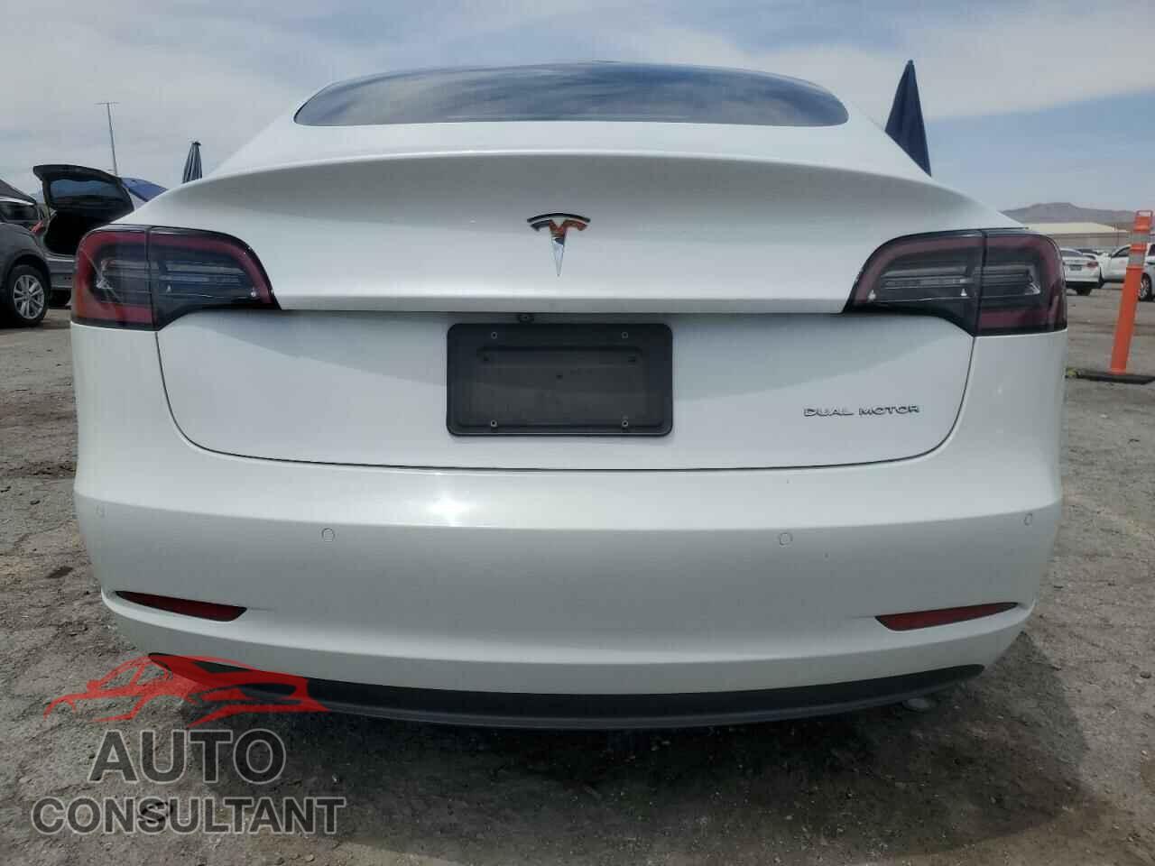 TESLA MODEL 3 2019 - 5YJ3E1EB9KF433433