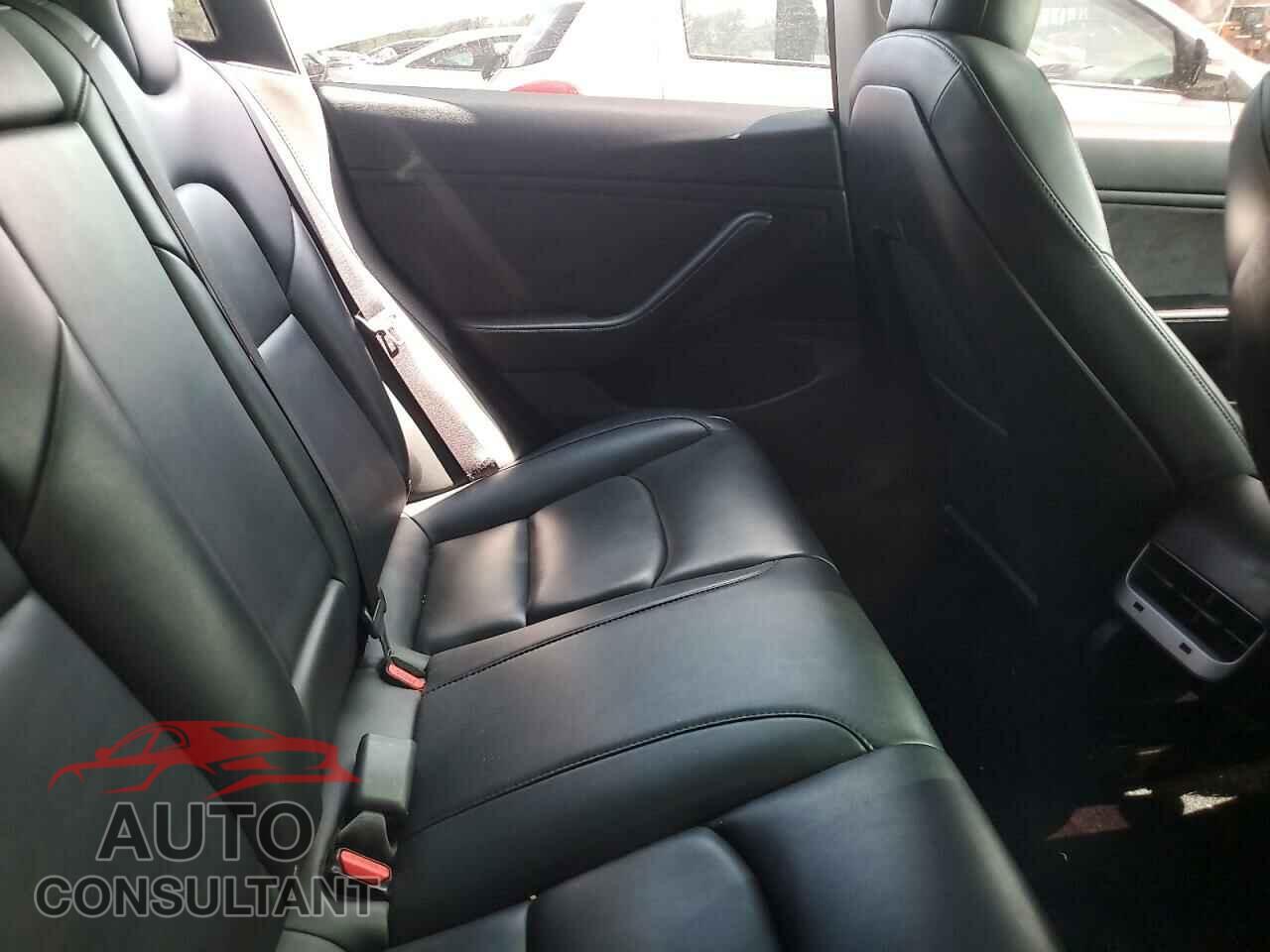 TESLA MODEL 3 2019 - 5YJ3E1EB4KF388434
