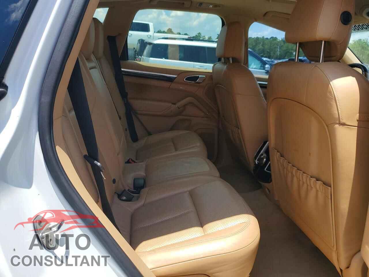 PORSCHE CAYENNE 2012 - WP1AA2A21CLA11619