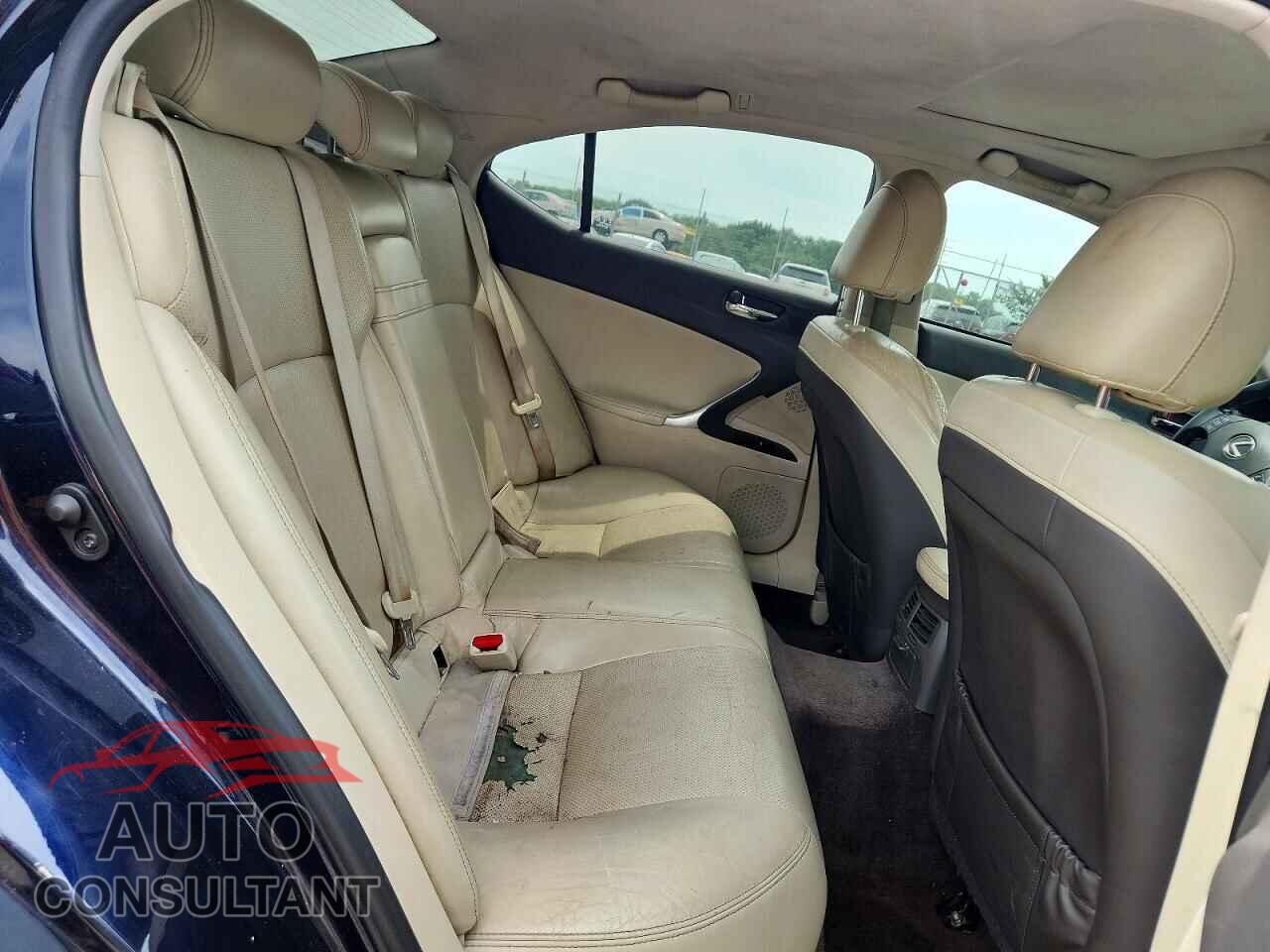 LEXUS IS 2010 - JTHCF5C27A5043226