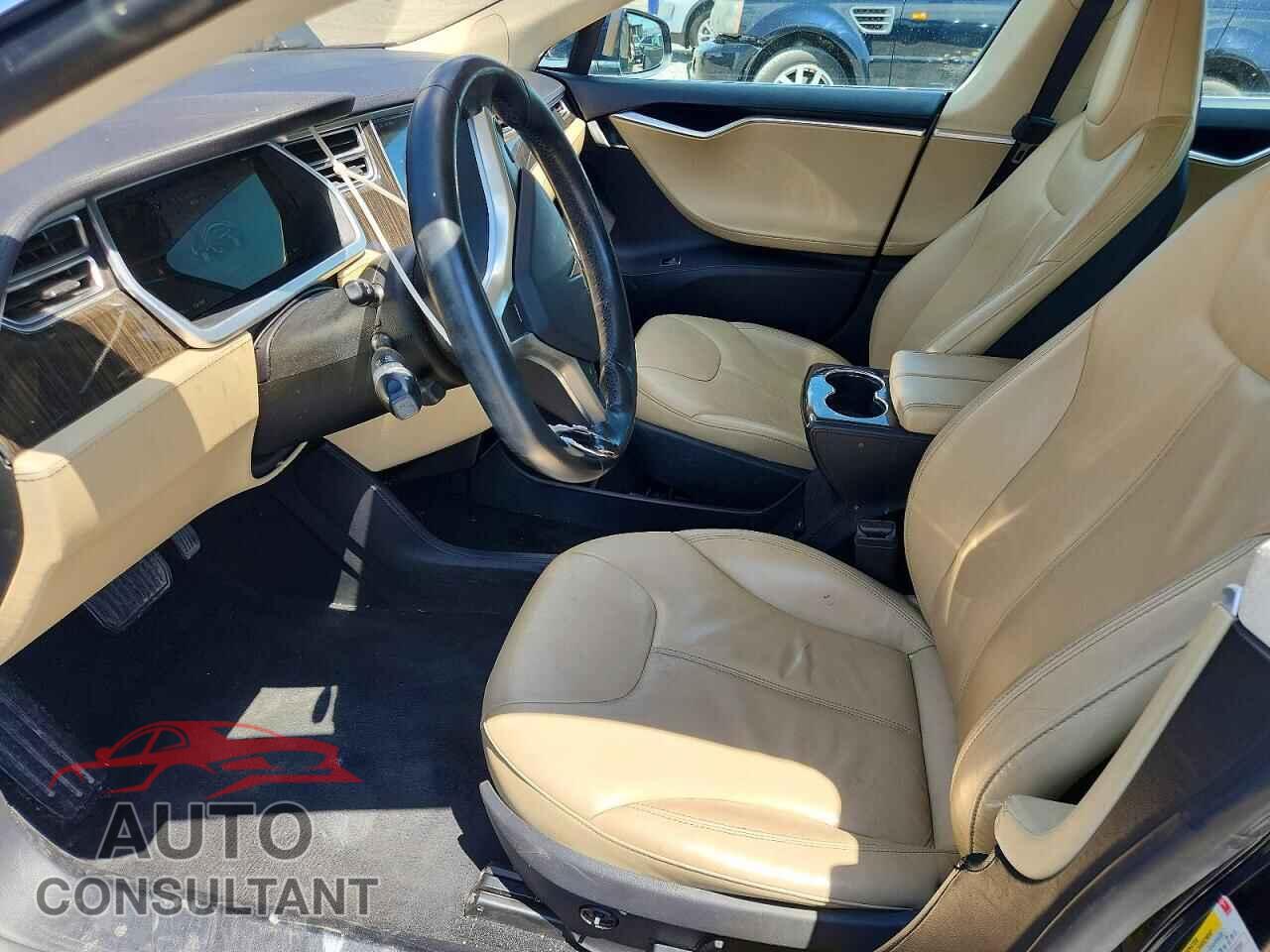 TESLA MODEL S 2013 - 5YJSA1CN3DFP14781