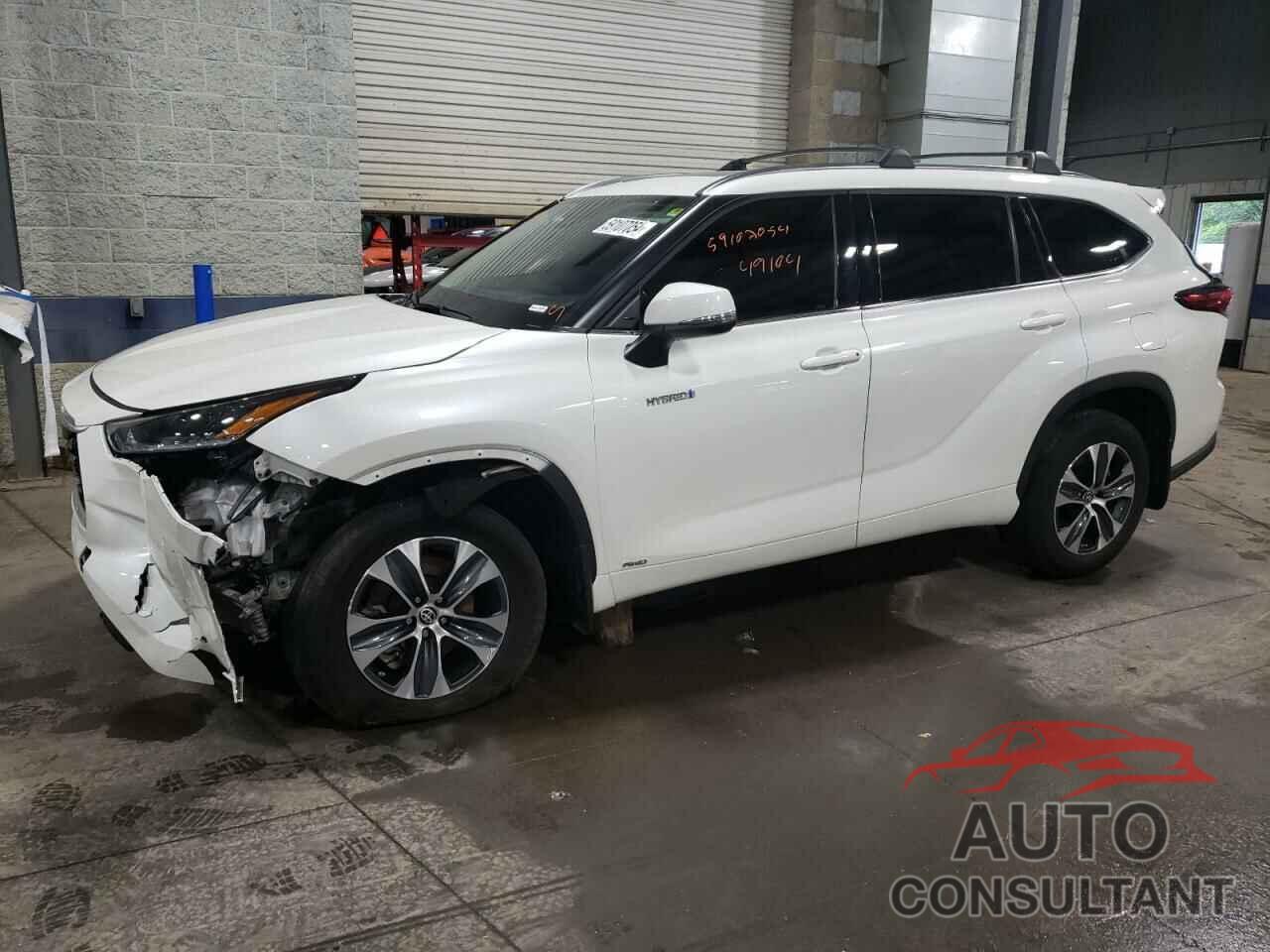 TOYOTA HIGHLANDER 2021 - 5TDHBRCH2MS530489