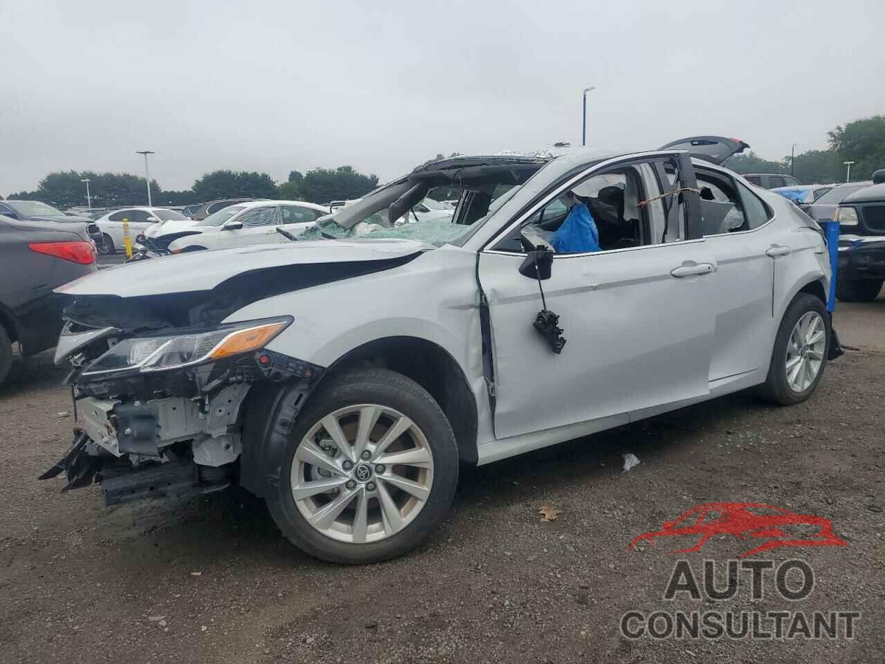 TOYOTA CAMRY 2024 - 4T1C11AK9RU239337
